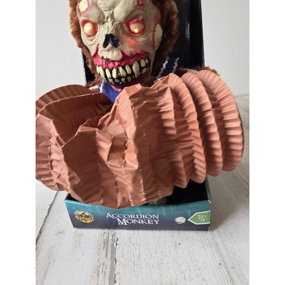 Vintage Spirit accordion monkey animated light up Halloween animatronic table to - Picture 4 of 8